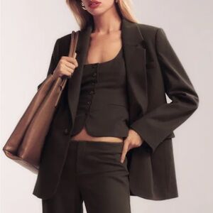 Reformation Delaine Square Neck Sleeveless Top